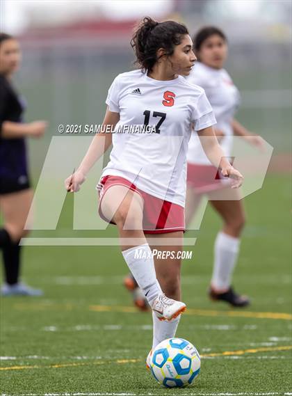 Thumbnail 3 in Omaha South vs. Bellevue East photogallery.
