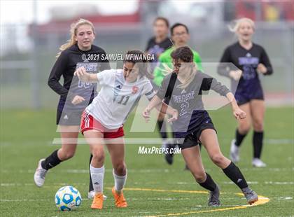 Thumbnail 3 in Omaha South vs. Bellevue East photogallery.