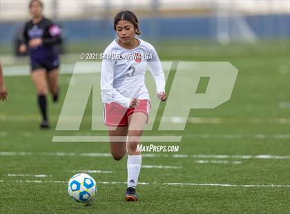 Thumbnail 2 in Omaha South vs. Bellevue East photogallery.