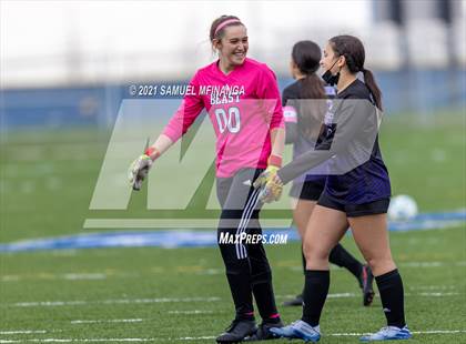 Thumbnail 3 in Omaha South vs. Bellevue East photogallery.