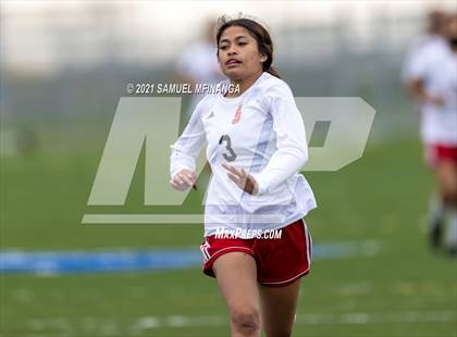 Thumbnail 3 in Omaha South vs. Bellevue East photogallery.