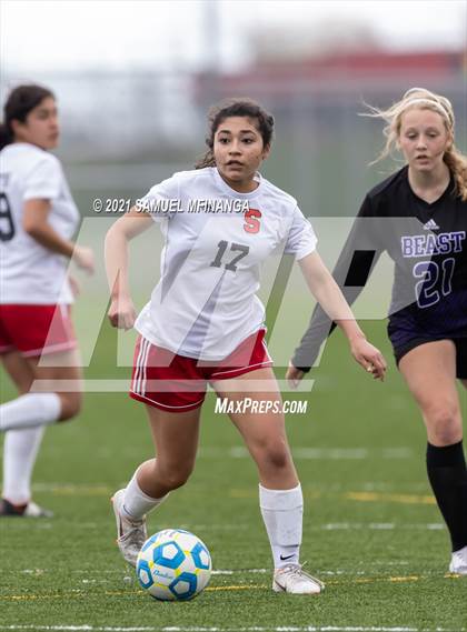 Thumbnail 1 in Omaha South vs. Bellevue East photogallery.