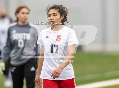 Thumbnail 1 in Omaha South vs. Bellevue East photogallery.
