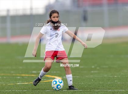 Thumbnail 3 in Omaha South vs. Bellevue East photogallery.