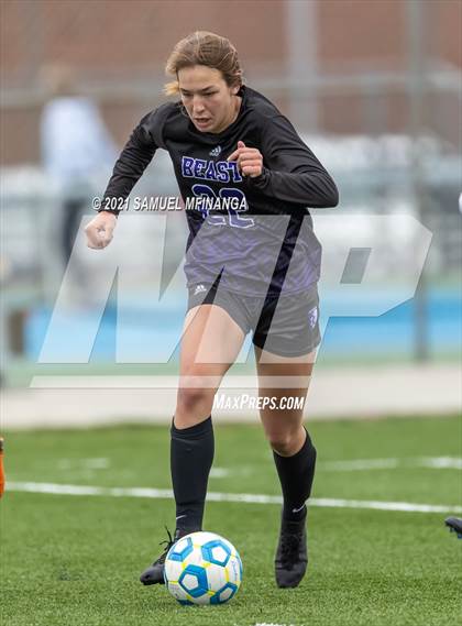 Thumbnail 1 in Omaha South vs. Bellevue East photogallery.