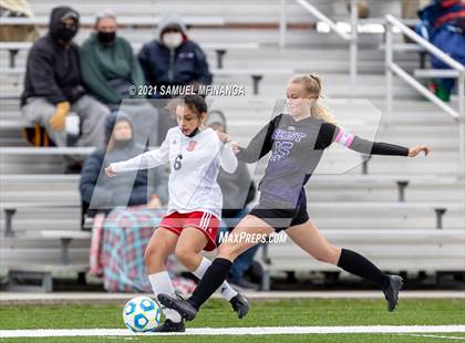 Thumbnail 2 in Omaha South vs. Bellevue East photogallery.