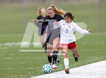 Thumbnail 2 in Omaha South vs. Bellevue East photogallery.