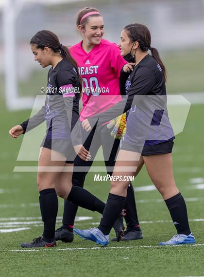 Thumbnail 2 in Omaha South vs. Bellevue East photogallery.