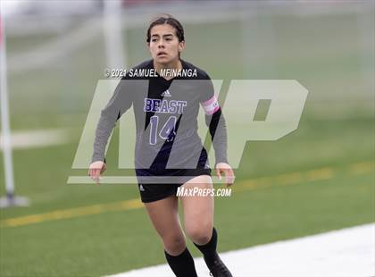 Thumbnail 2 in Omaha South vs. Bellevue East photogallery.