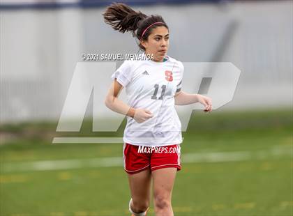 Thumbnail 2 in Omaha South vs. Bellevue East photogallery.