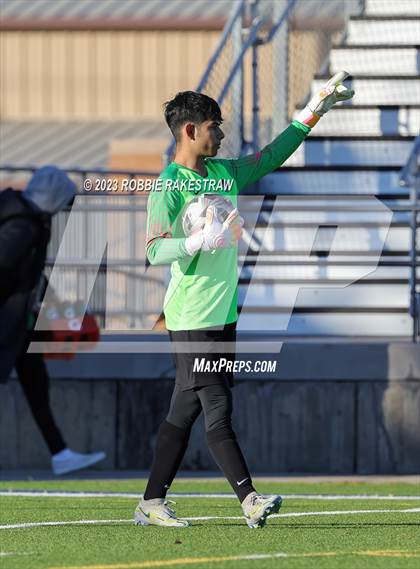 Thumbnail 1 in Wilmer-Hutchins vs. Bridgeport (Sulphur Springs Elite 4A Tournament) photogallery.