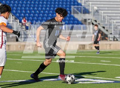 Thumbnail 2 in Wilmer-Hutchins vs. Bridgeport (Sulphur Springs Elite 4A Tournament) photogallery.
