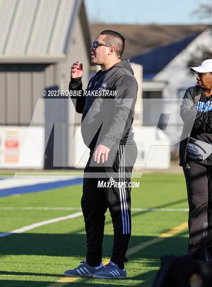 Thumbnail 2 in Wilmer-Hutchins vs. Bridgeport (Sulphur Springs Elite 4A Tournament) photogallery.