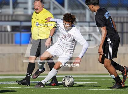 Thumbnail 3 in Wilmer-Hutchins vs. Bridgeport (Sulphur Springs Elite 4A Tournament) photogallery.