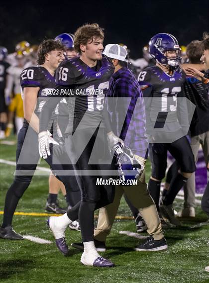 Thumbnail 2 in Enumclaw @ Anacortes (WIAA 2A Semifinal) photogallery.