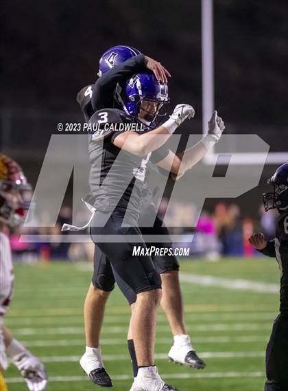 Thumbnail 2 in Enumclaw @ Anacortes (WIAA 2A Semifinal) photogallery.