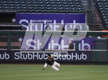 Thumbnail 3 in Redlands East Valley vs. Ramona (Halo Classic) photogallery.