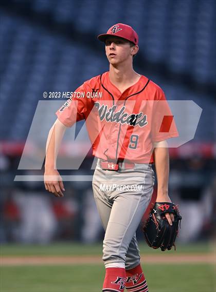 Thumbnail 2 in Redlands East Valley vs. Ramona (Halo Classic) photogallery.