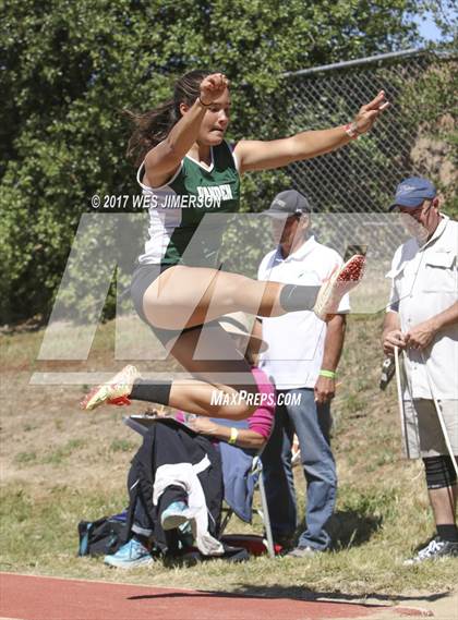 Thumbnail 2 in CIF Sac Joaquin Section Trials photogallery.