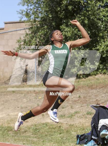 Thumbnail 3 in CIF Sac Joaquin Section Trials photogallery.