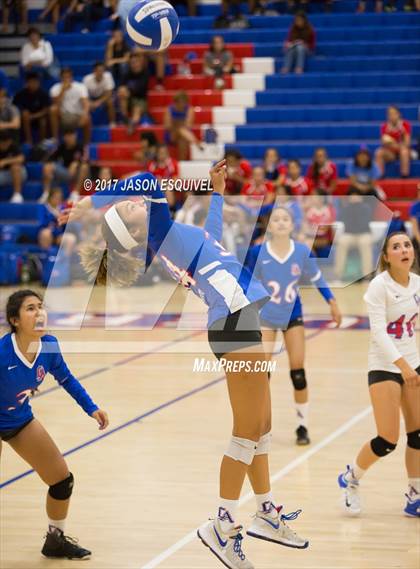 Thumbnail 2 in Charter Oak @ Los Altos photogallery.