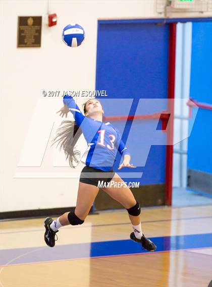 Thumbnail 1 in Charter Oak @ Los Altos photogallery.