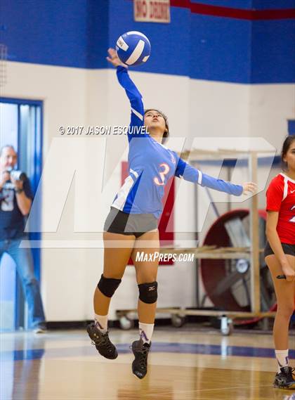 Thumbnail 2 in Charter Oak @ Los Altos photogallery.