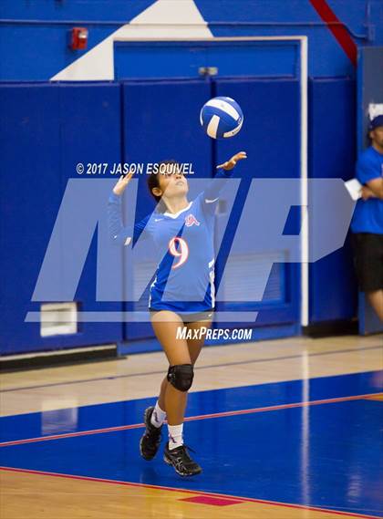 Thumbnail 3 in Charter Oak @ Los Altos photogallery.