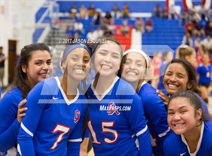 Thumbnail 1 in Charter Oak @ Los Altos photogallery.