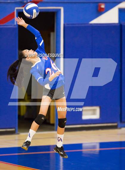Thumbnail 1 in Charter Oak @ Los Altos photogallery.