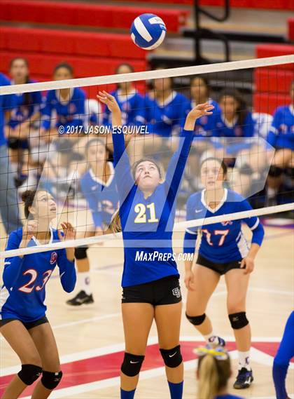 Thumbnail 1 in Charter Oak @ Los Altos photogallery.