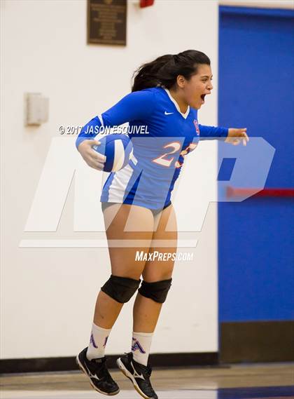 Thumbnail 2 in Charter Oak @ Los Altos photogallery.