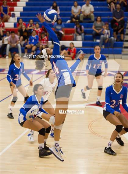 Thumbnail 3 in Charter Oak @ Los Altos photogallery.