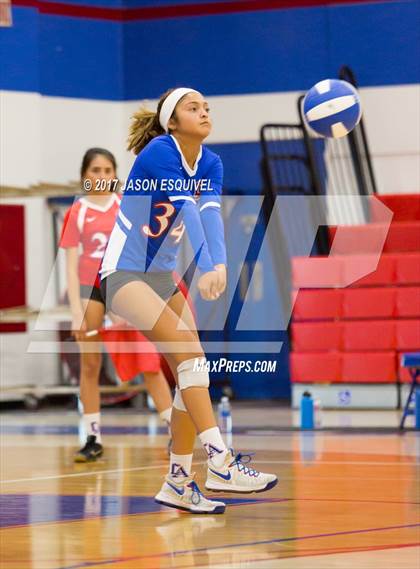 Thumbnail 3 in Charter Oak @ Los Altos photogallery.