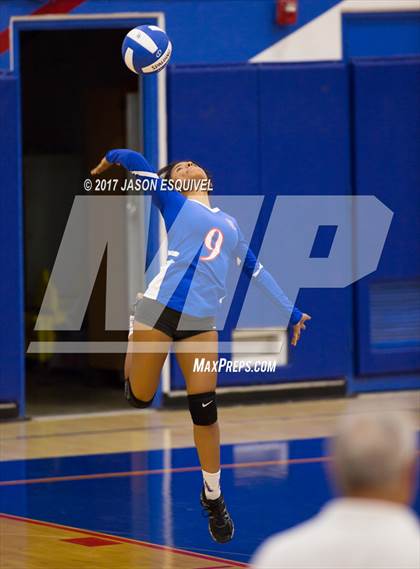 Thumbnail 1 in Charter Oak @ Los Altos photogallery.