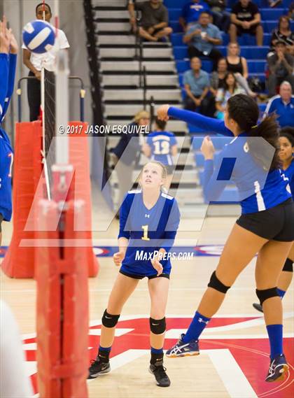 Thumbnail 1 in Charter Oak @ Los Altos photogallery.
