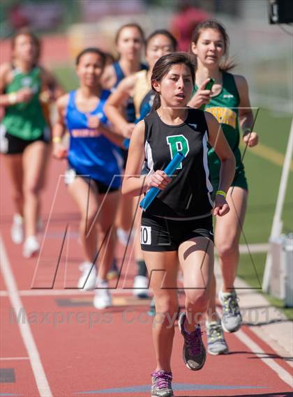 Thumbnail 1 in 2013 Ventura Invitational Girls Varsity 4X800M Relay photogallery.