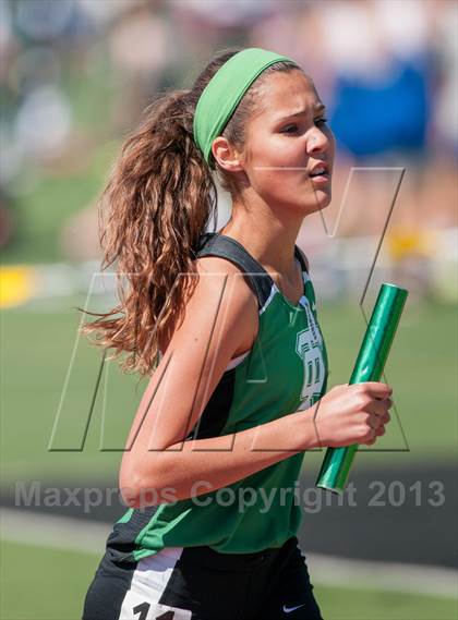 Thumbnail 2 in 2013 Ventura Invitational Girls Varsity 4X800M Relay photogallery.