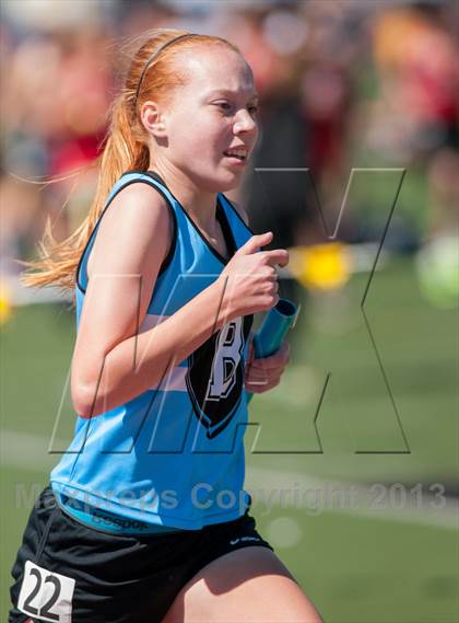 Thumbnail 3 in 2013 Ventura Invitational Girls Varsity 4X800M Relay photogallery.