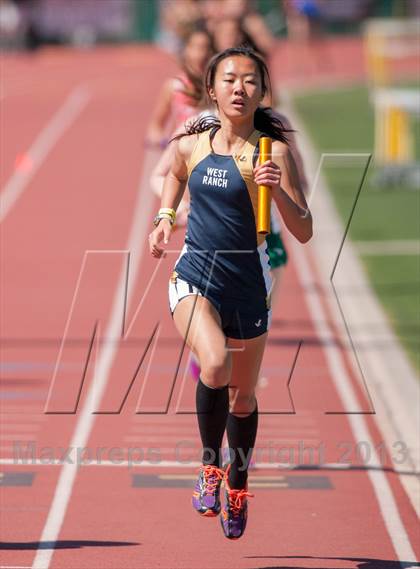 Thumbnail 1 in 2013 Ventura Invitational Girls Varsity 4X800M Relay photogallery.