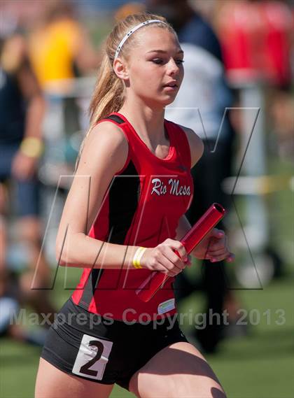 Thumbnail 2 in 2013 Ventura Invitational Girls Varsity 4X800M Relay photogallery.