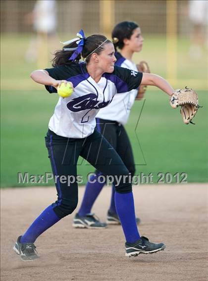 Thumbnail 2 in Carlsbad vs Torrey Pines (CIF SDS D1 Final) photogallery.
