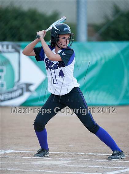 Thumbnail 3 in Carlsbad vs Torrey Pines (CIF SDS D1 Final) photogallery.