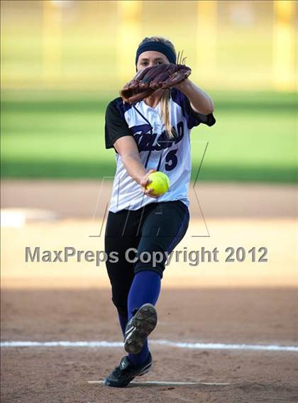 Thumbnail 3 in Carlsbad vs Torrey Pines (CIF SDS D1 Final) photogallery.