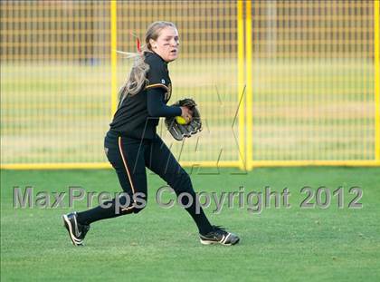 Thumbnail 1 in Carlsbad vs Torrey Pines (CIF SDS D1 Final) photogallery.