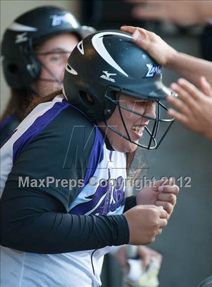 Thumbnail 2 in Carlsbad vs Torrey Pines (CIF SDS D1 Final) photogallery.