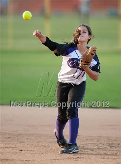 Thumbnail 3 in Carlsbad vs Torrey Pines (CIF SDS D1 Final) photogallery.