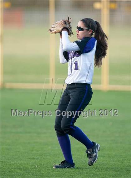Thumbnail 1 in Carlsbad vs Torrey Pines (CIF SDS D1 Final) photogallery.
