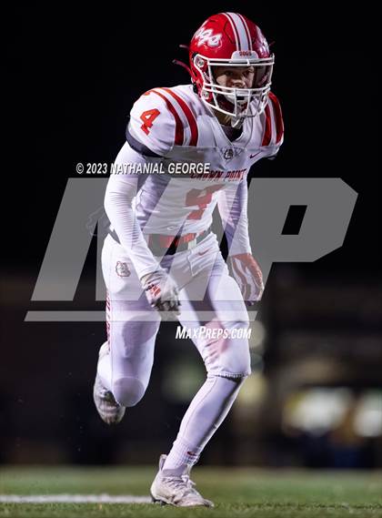 Thumbnail 2 in Crown Point @ Penn (IHSAA 6A Regional Final) photogallery.