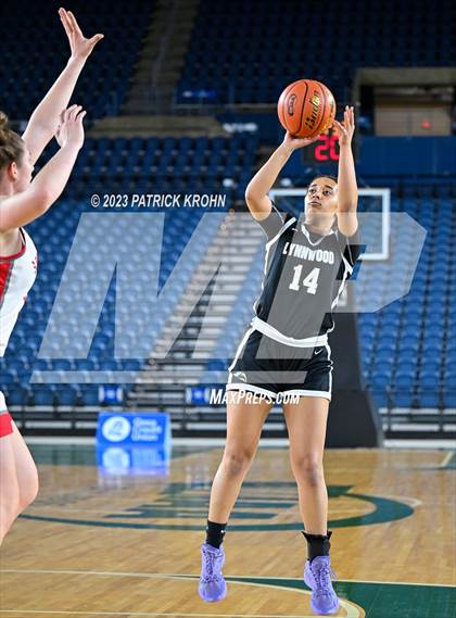 Thumbnail 3 in Lynnwood vs. Stanwood (WIAA State Round of 12) photogallery.